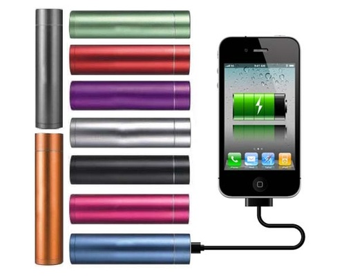 Mobiler Akku: Powerbank mit 2.200 mAh für nur 11,99 Euro (Update)