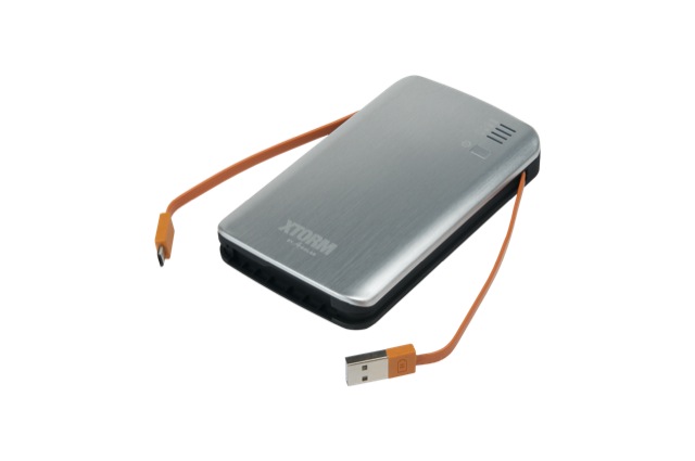 Xtorm Power Bank: Mobiler Akku mit integrierten Kabeln