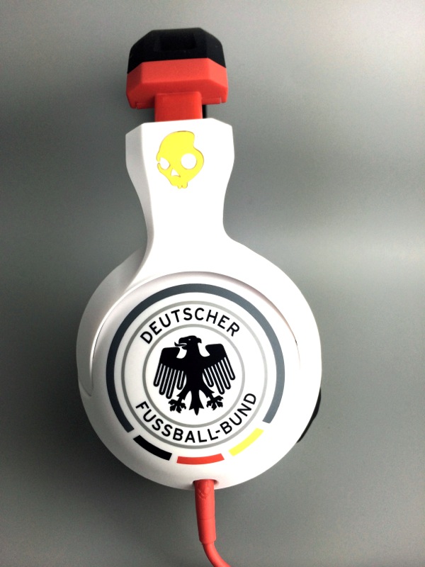 Skullcandy Hesh 2.0: Over-Ear-Kopfhörer im DFB-Look & einfach das Original