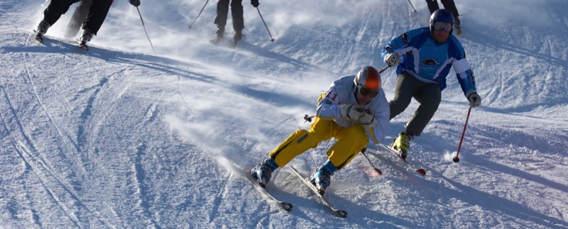 Extreme ski race