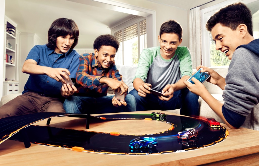 Anki Overdrive Test: Autorennspiel für iPhone & Android