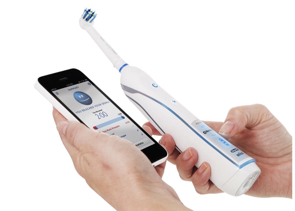 Oral-B PRO 7000: Elektrische Zahnbürste mit Bluetooth für nur 75 Euro statt 125 Euro