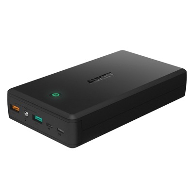 Ach du dickes Ding: Mobile Powerbank von Aukey mit 30.000 mAh