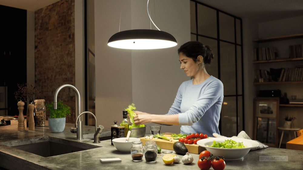 Philips Hue Amaze: Schicke Pendelleuchte nicht nur für die Küche