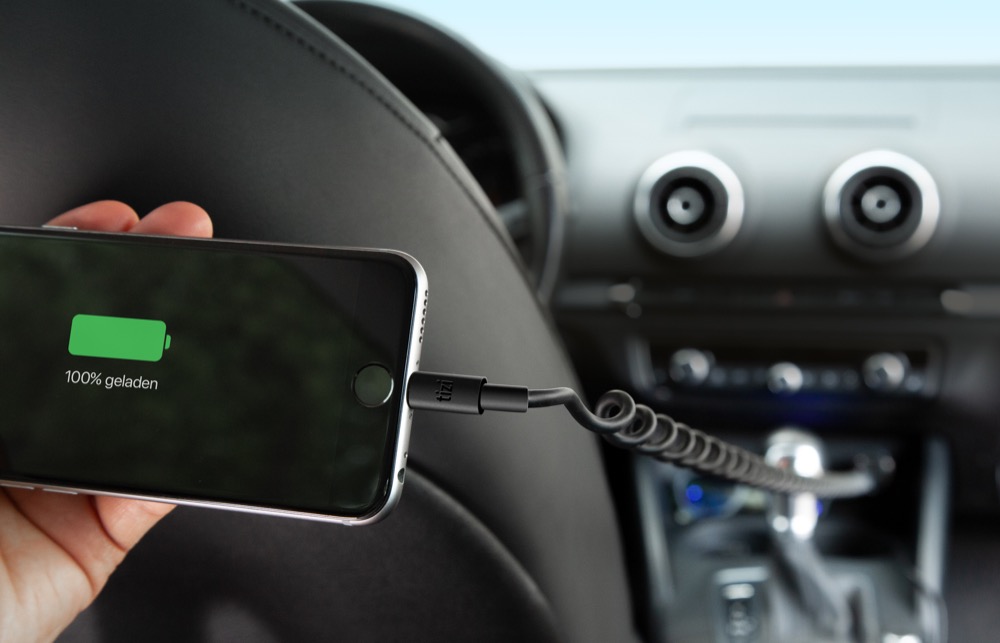 Equinux stellt neues tizi Spiralkabel & neue Längen für tizi flip vor