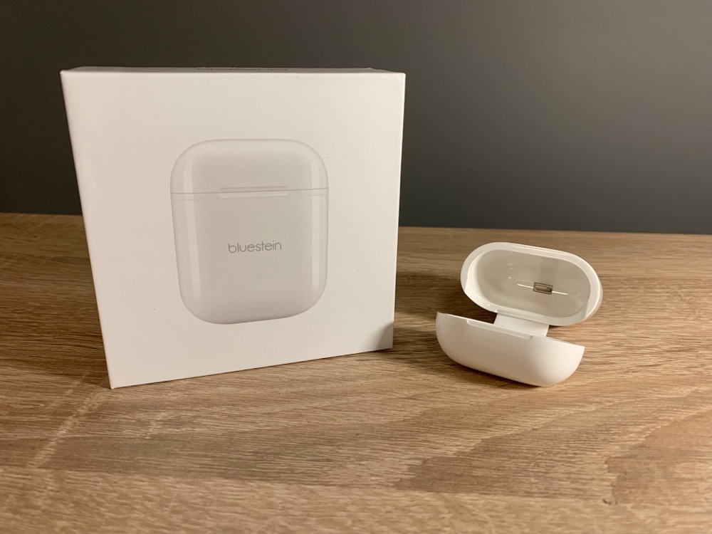 <span class="entry-title-primary">Bluestein liefert Wireless Power Case für die Apple AirPods</span> <span class="entry-subtitle">Erste Generation der Kopfhörer ganz einfach aufmotzen</span>