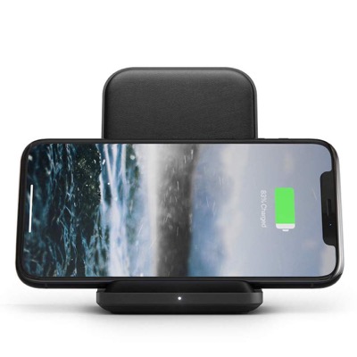 Nomad Base Station Stand: iPhone-Ständer lädt auch AirPods auf