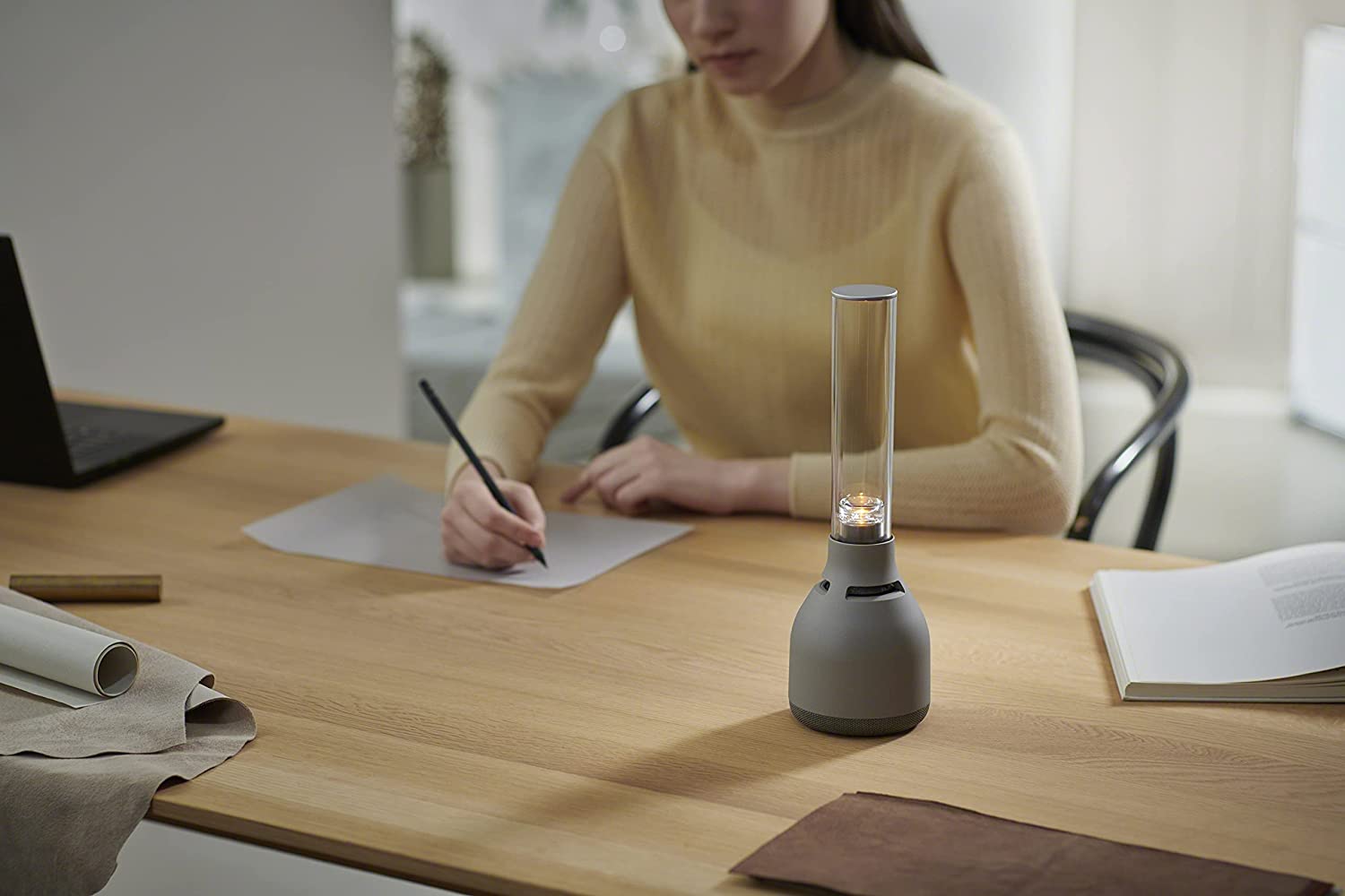 <span class="entry-title-primary">Sony LSPX-S3: Neuerscheinung vereint Bluetooth-Speaker mit Stimmungslicht</span> <span class="entry-subtitle">360-Grad-Sound und acht Stunden Laufzeit</span>