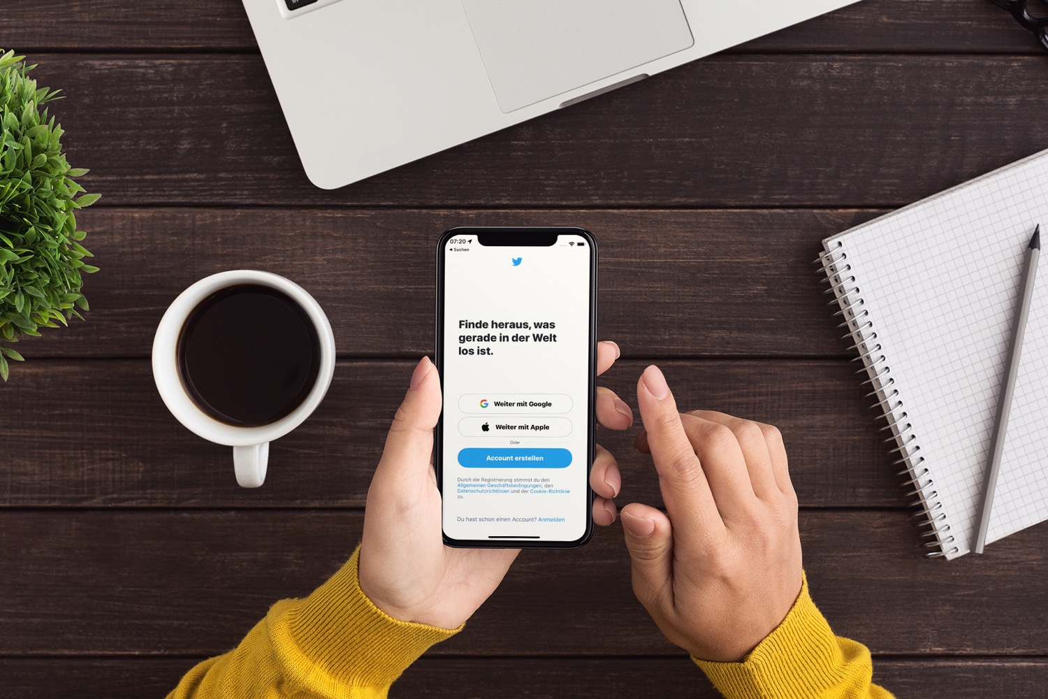 <span class="entry-title-primary">Twitter erlaubt „Mit Apple anmelden“, Fleets werden heute abgeschaltet</span> <span class="entry-subtitle">Eine Funktion kommt, die andere geht</span>