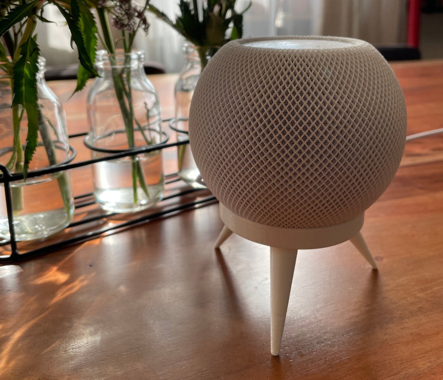 <span class="entry-title-primary">HomePod Mini: Verschiedene Halterungen für den Smart Speaker vorgestellt</span> <span class="entry-subtitle">Tripod, Steckdosenhalterung und mehr</span>
