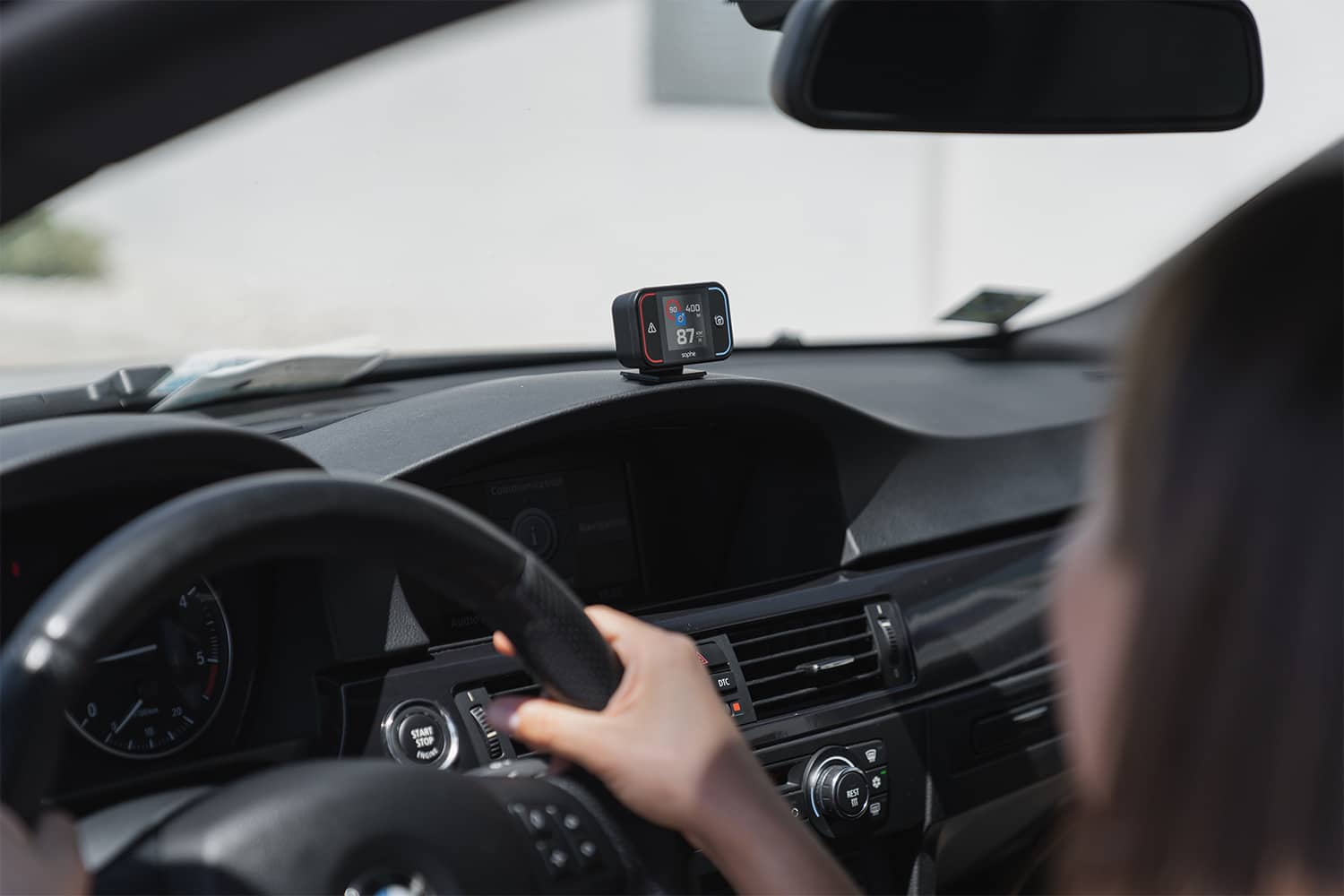 Saphe Drive Pro ausprobiert: Verkehrswarner mit CarPlay und App derzeit  besonders günstig