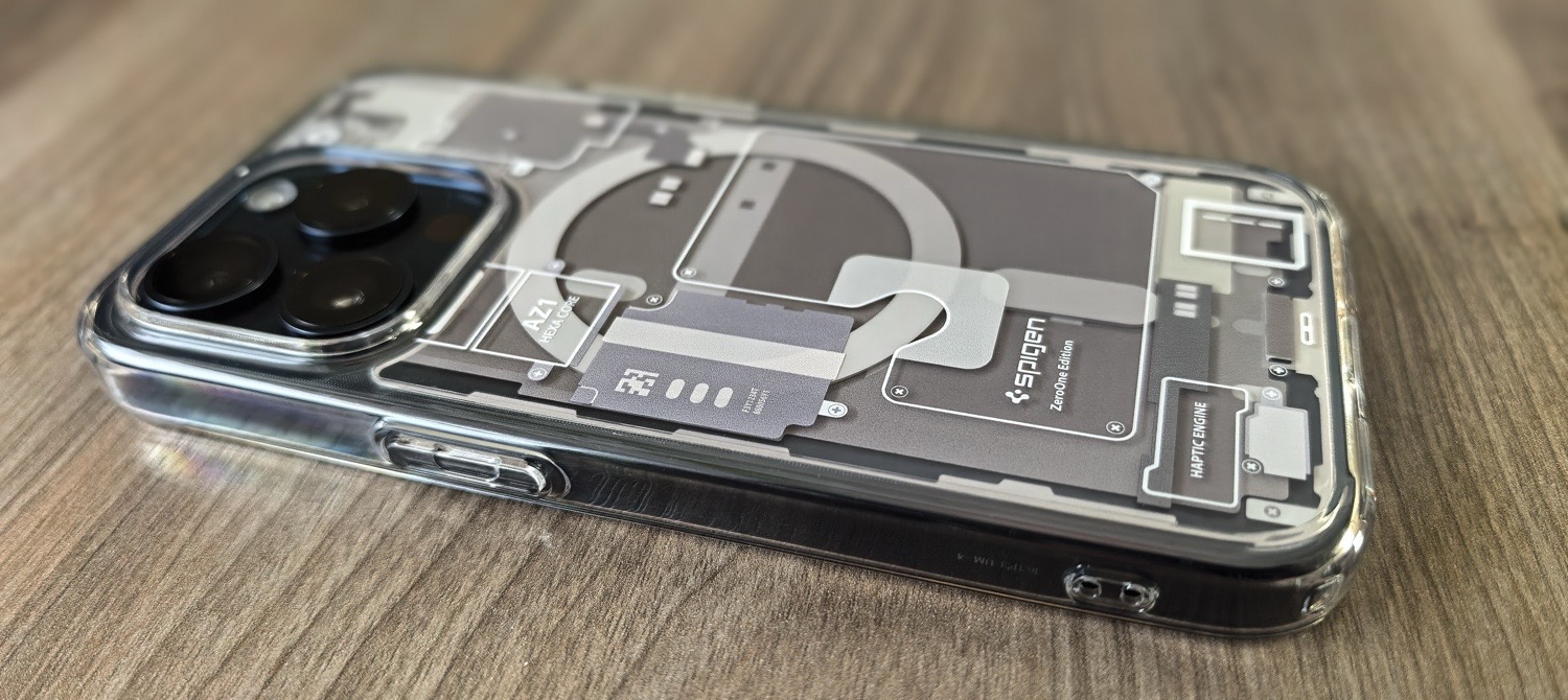 Spigen Ultra Hybrid Case in der "Titanium"-Variante für das iPhone