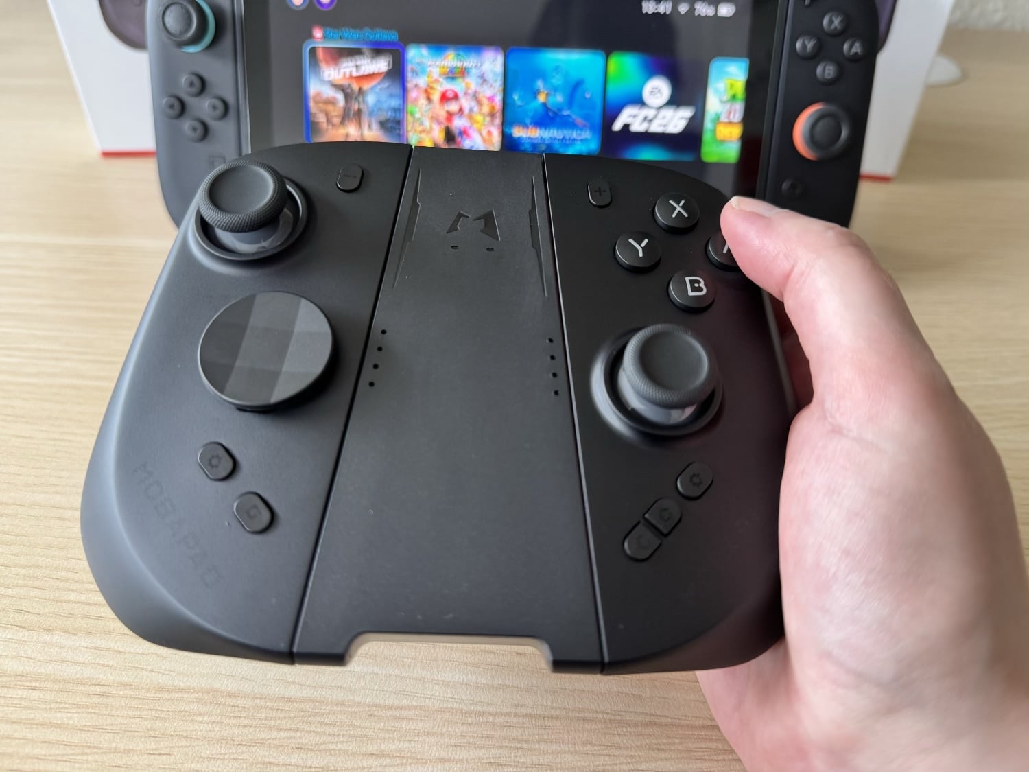 Mobapad M12S mit Charging Grip