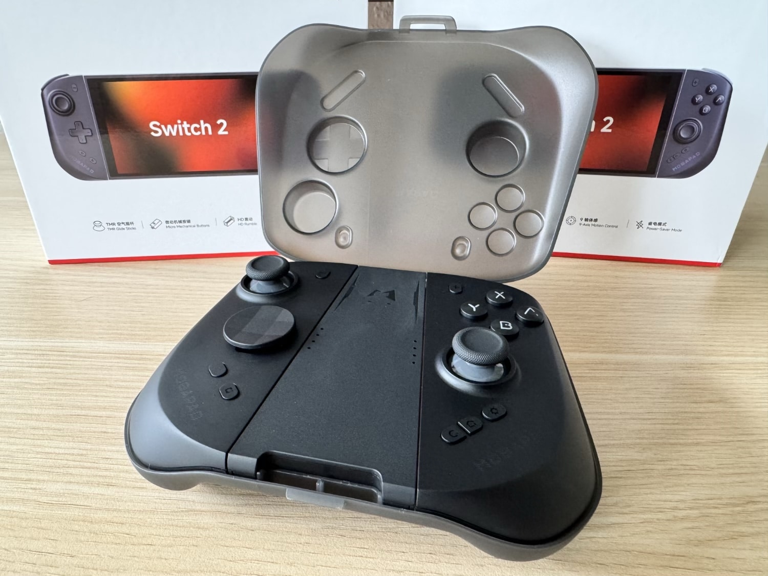 Mobapad M12S mit aufgeklapptem Transportcase