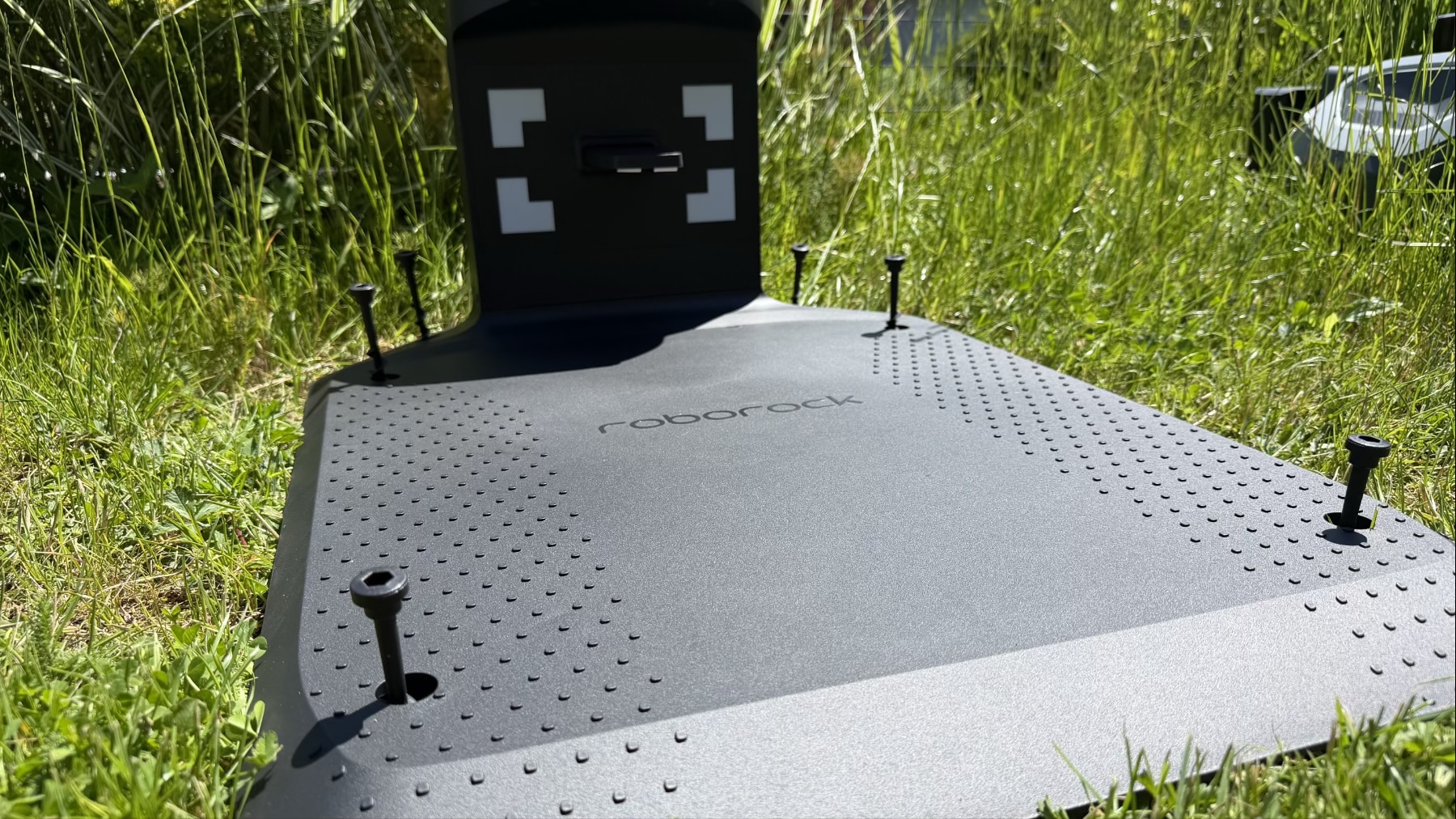 Station des Roborock RockMow Z1