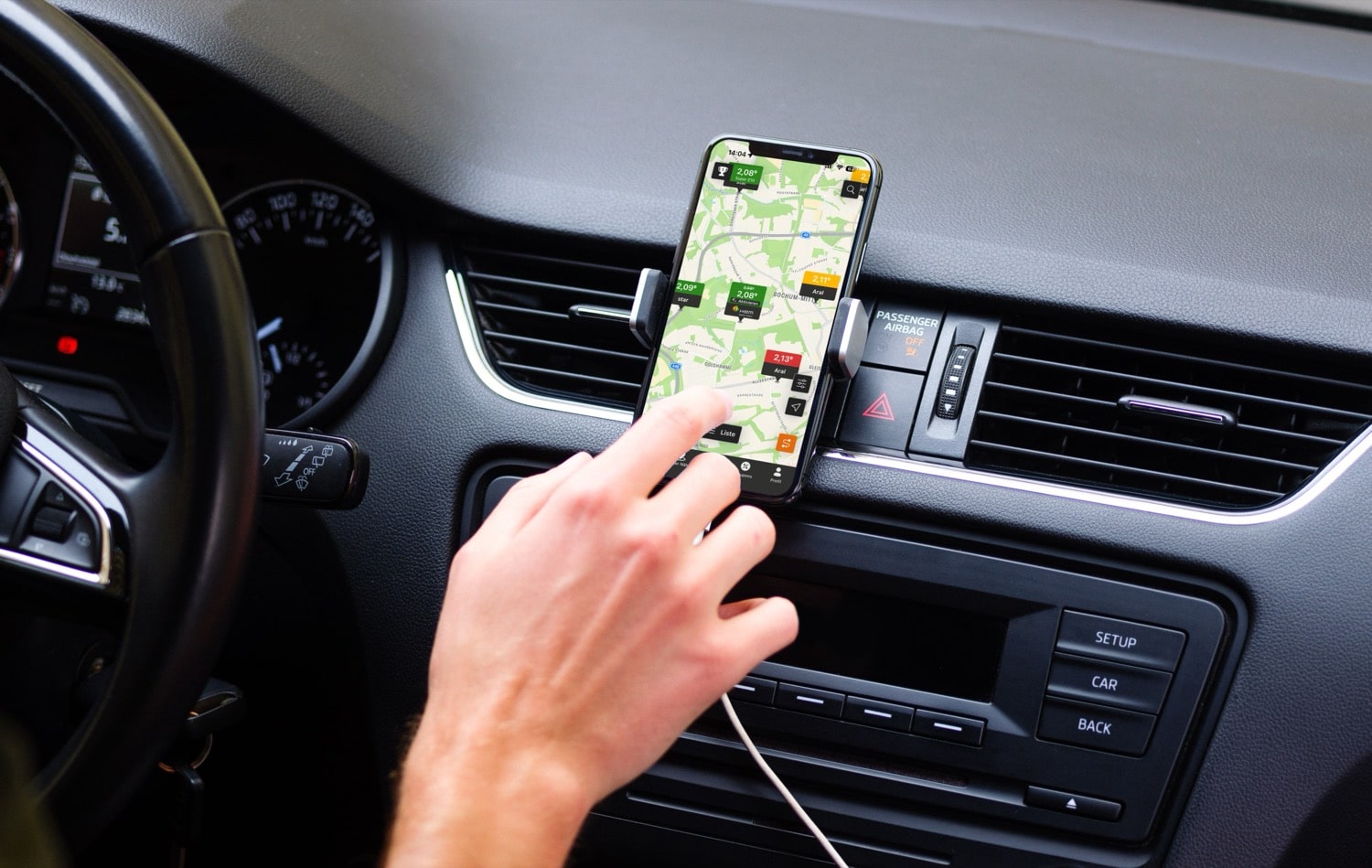Günstige Tankstelle suchen per App