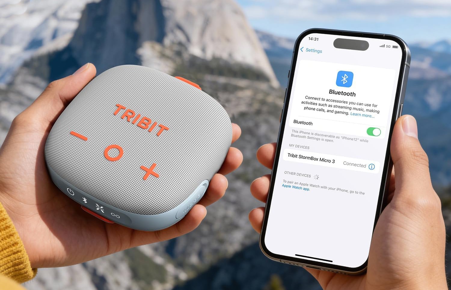 Tribit StormBox Micro 3 in grau wird in einer Hand gehalten