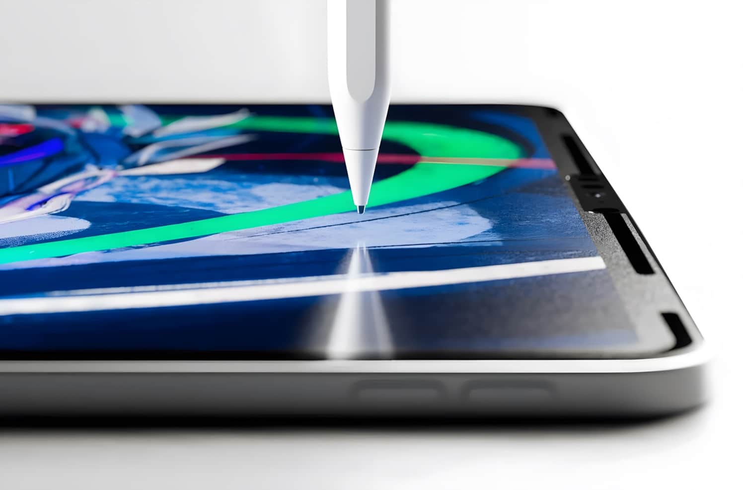 Astropad Rock Paper Pencil 4.0 auf einem iPad, auf dem mit dem Apple Pencil gezeichnet wird
