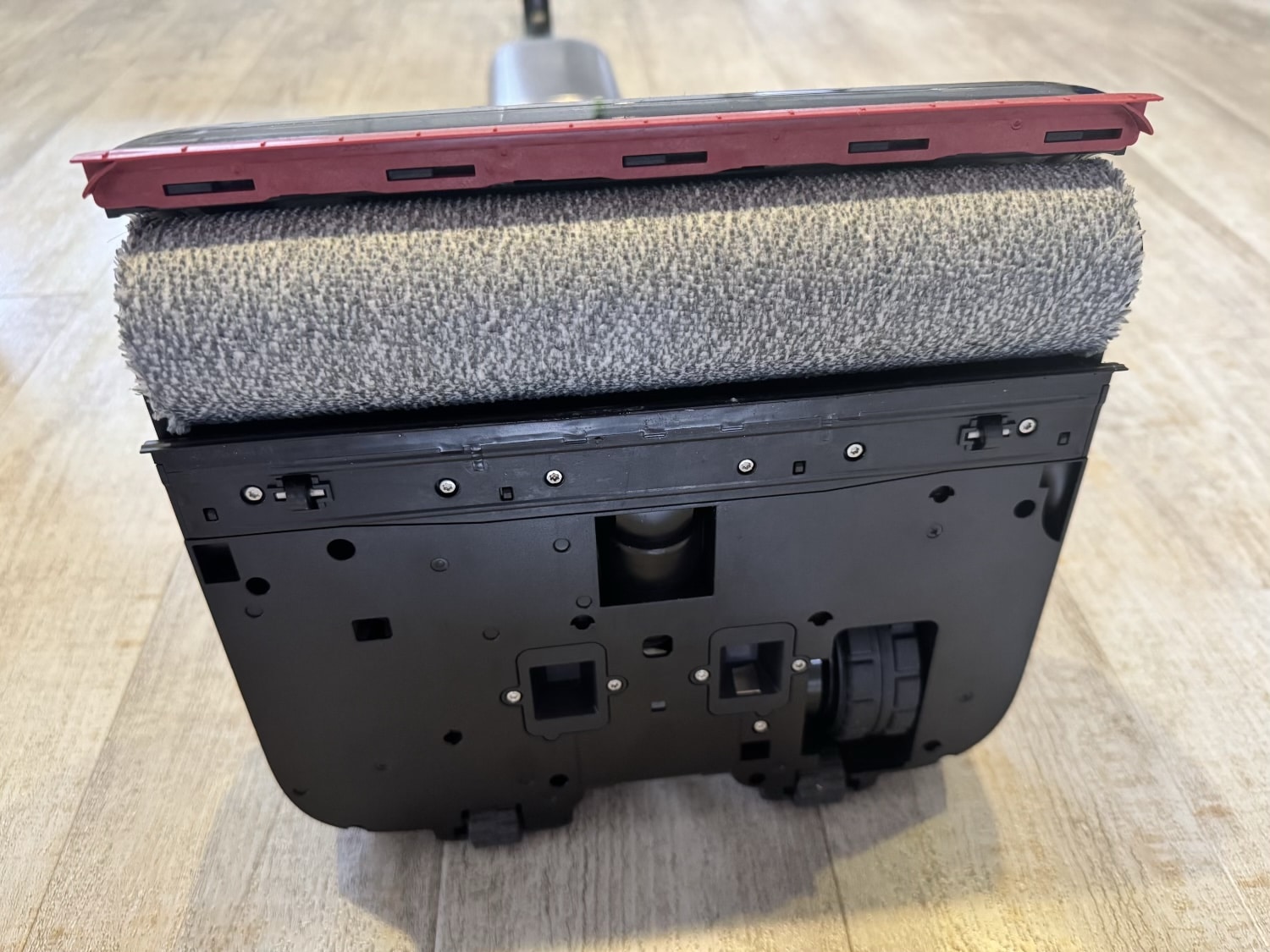 Unterseite des Dreame T16 Pro Heat
