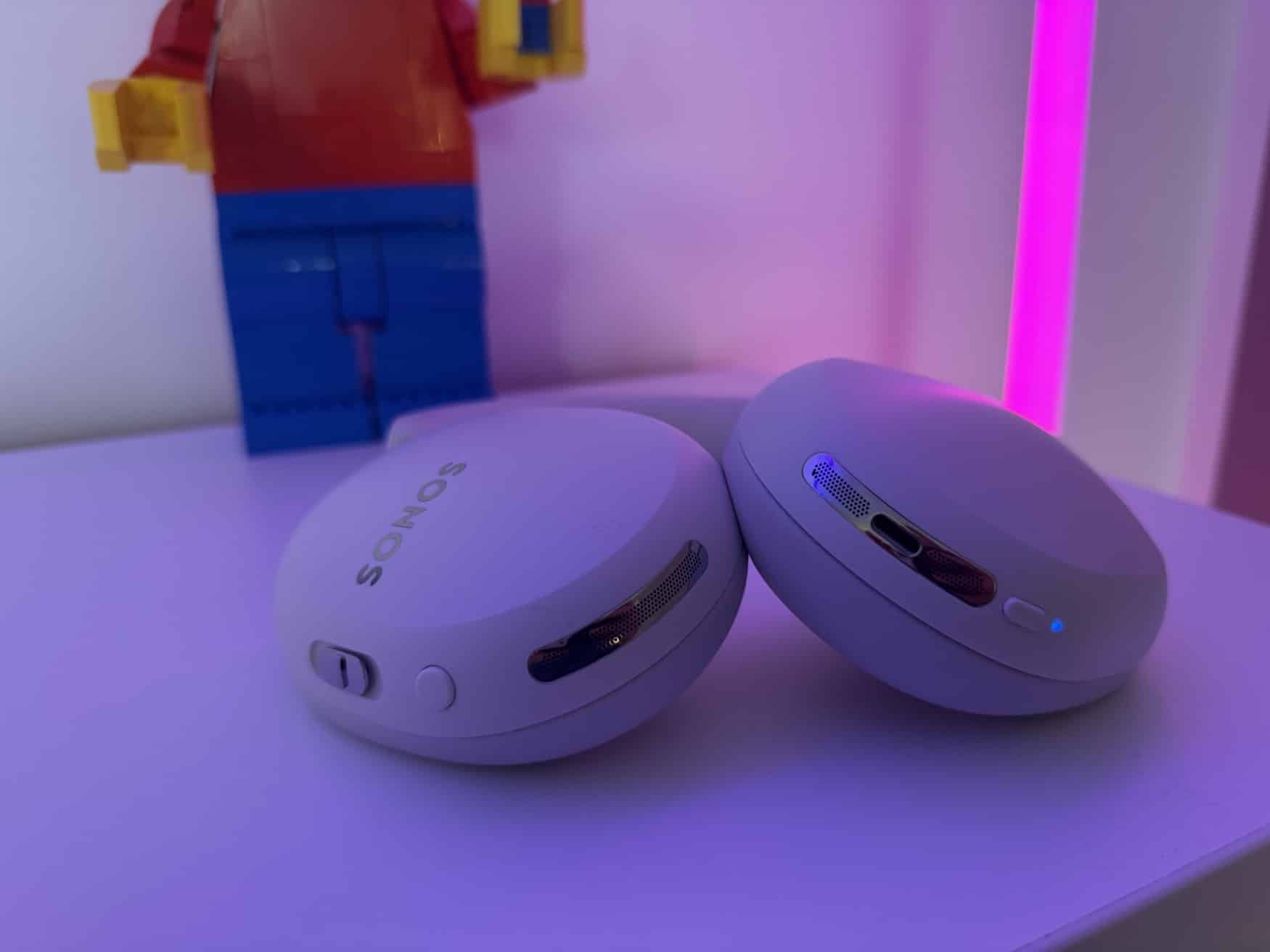 Die Bedienelemente der Sonos Ace Ultra