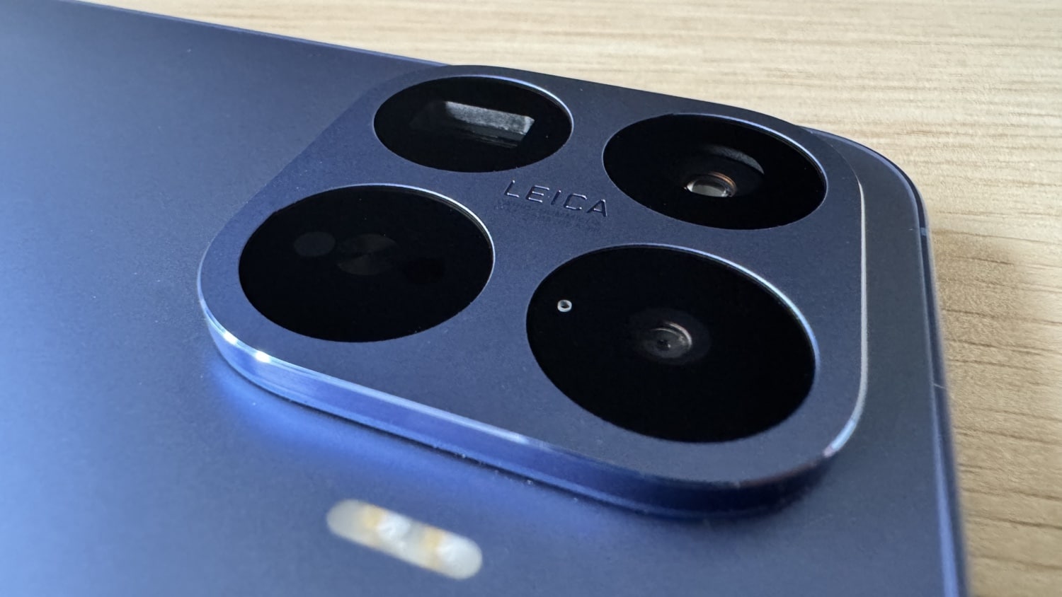 Nahaufnahme des Kamera-Setups des Xiaomi 17T Pro