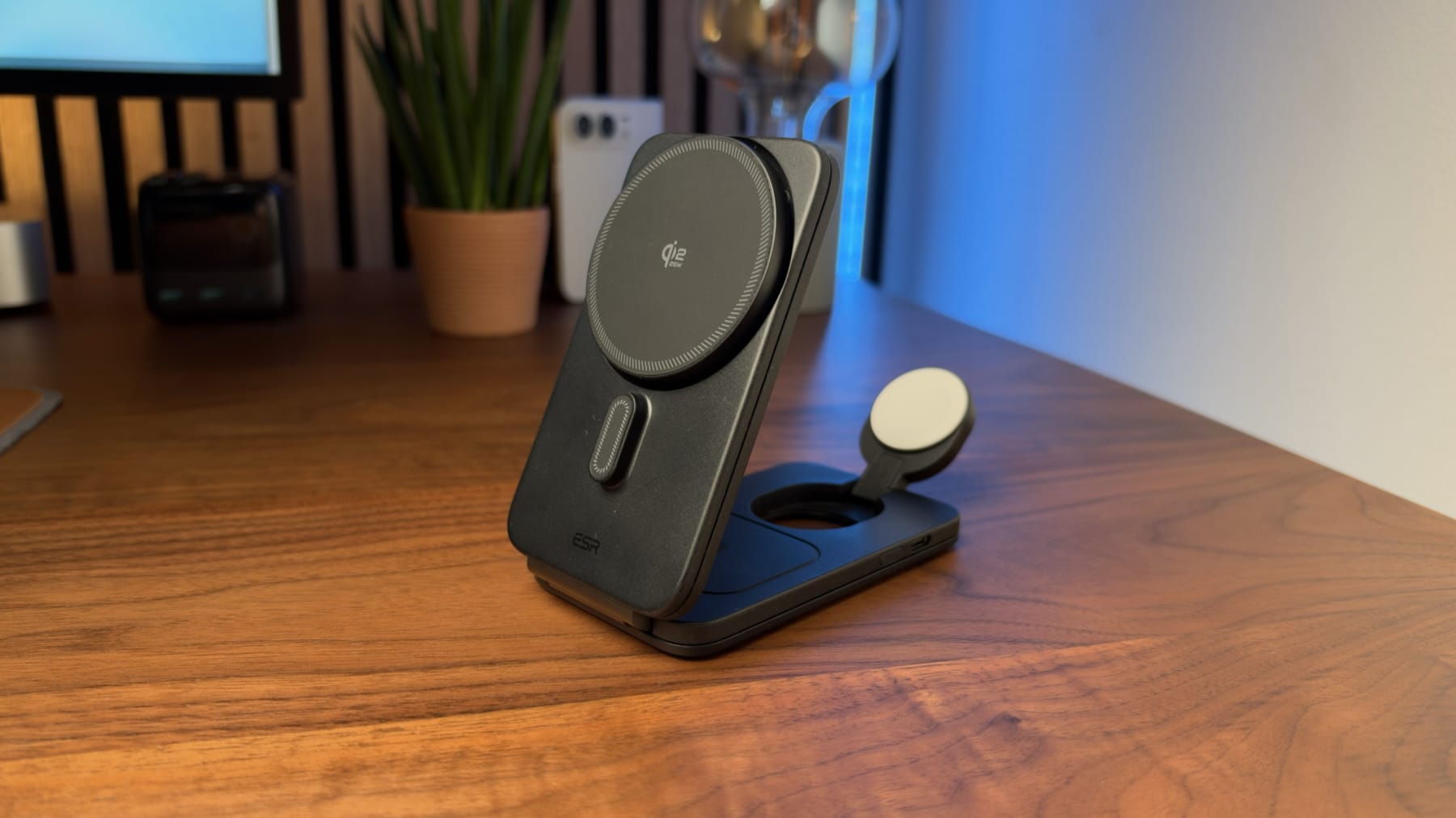 ESR MagSafe Ladestation