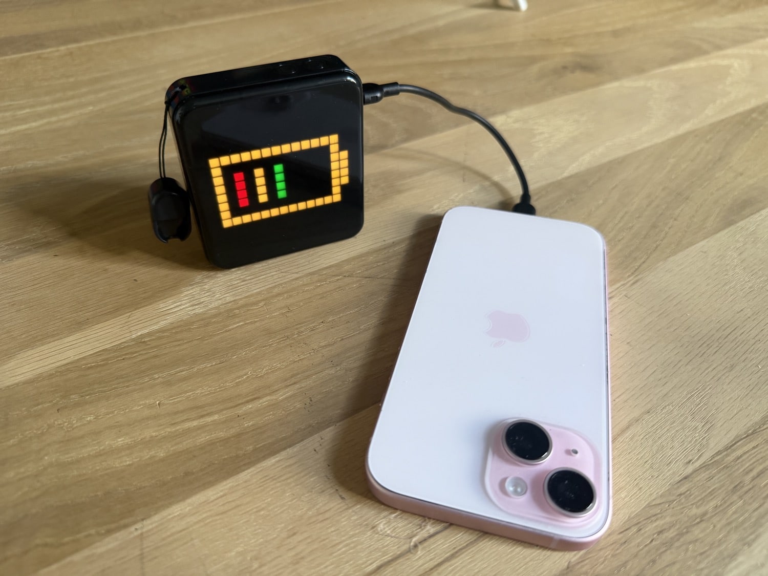 <span class="entry-title-primary">Orico PixCharge: Powerbank mit Pixel-Display für Animationen</span> <span class="entry-subtitle">Aktuell für 28,79 Euro erhältlich</span>